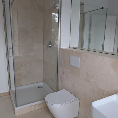 Winzervilla Kammerhof - 3x Stilvolle & Geraeumige Fewos Mit Moselblick, 2-12 Gaeste Buchbar, Direkt Am Moselradweg * Brauneberg