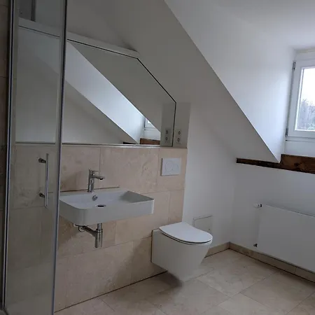 Appartement Winzervilla Kammerhof - 3x Stilvolle & Geraeumige Fewos Mit Moselblick, 2-12 Gaeste Buchbar, Direkt Am Moselradweg Brauneberg