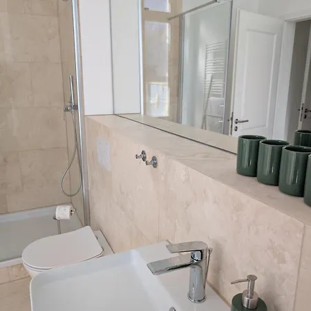 Winzervilla Kammerhof - 3x Stilvolle & Geraeumige Fewos Mit Moselblick, 2-12 Gaeste Buchbar, Direkt Am Moselradweg Appartement *