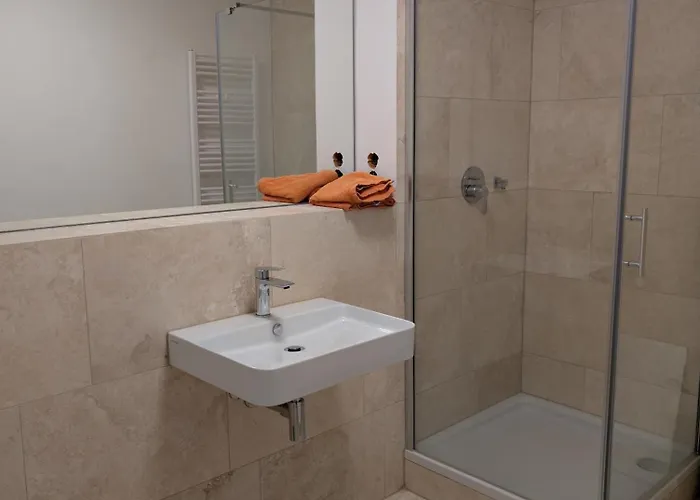 Winzervilla Kammerhof - 3x Stilvolle & Geraeumige Fewos Mit Moselblick, 2-12 Gaeste Buchbar, Direkt Am Moselradweg